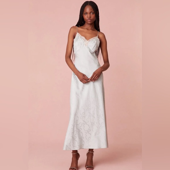 LoveShackFancy Dresses & Skirts - LOVESHACKFANCY
“Manuela” Bow Silk-Blend Slipdress